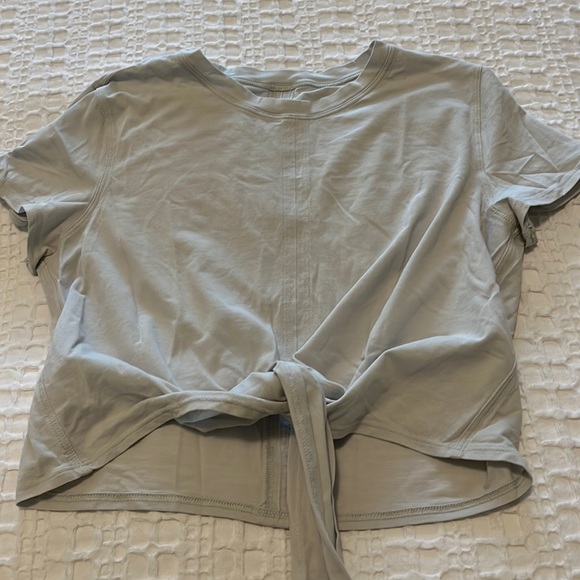 💕 Lululemon crop top light grey size 4 great condition - Picture 1 of 5